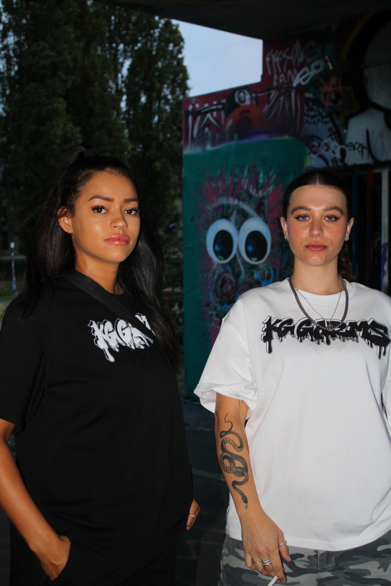 WHITE OVERSIZED GRAFFITI TEE - THE MESSAGE